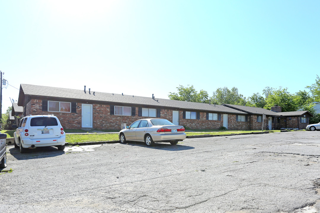 Patio Condominiums in Broken Arrow, OK - Building Photo