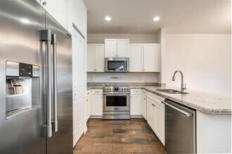 4228 N Dixie Hwy in Oakland Park, FL - Building Photo - Building Photo
