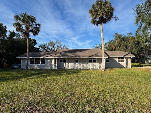 2245 Webber Street in Sarasota, FL - Foto de edificio