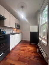 1 Jess St., Unit 2 in Jamaica Plain, MA - Foto de edificio - Building Photo