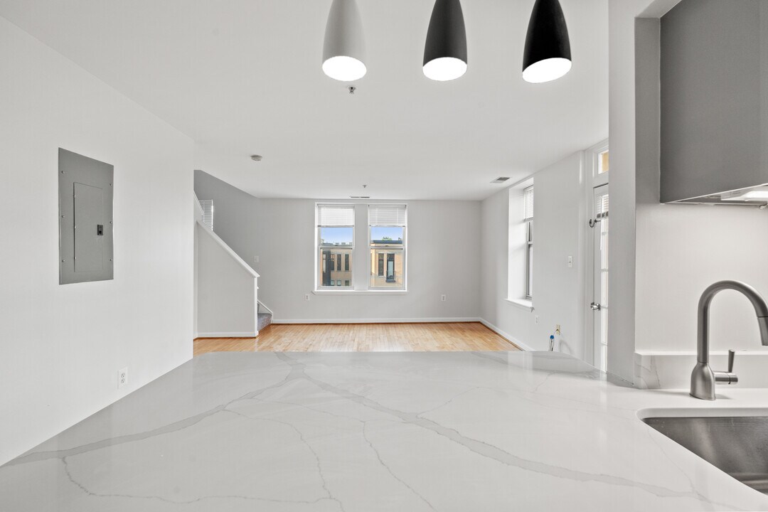 1308 Clifton St NW, Unit 408 in Washington, DC - Building Photo