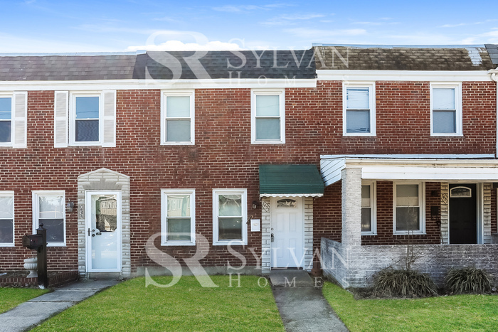7433 Holabird Ave in Dundalk, MD - Building Photo