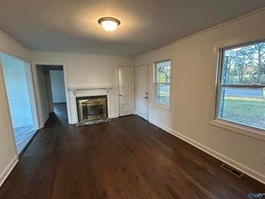 4011 Pine Ave SW in Huntsville, AL - Building Photo - Building Photo