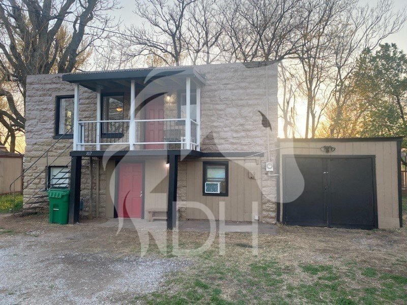 107 N 3rd St-Unit -1 in Perry, OK - Foto de edificio