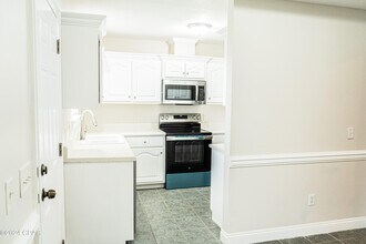 5014 Merritt Brown Way in Panama City, FL - Building Photo - Building Photo