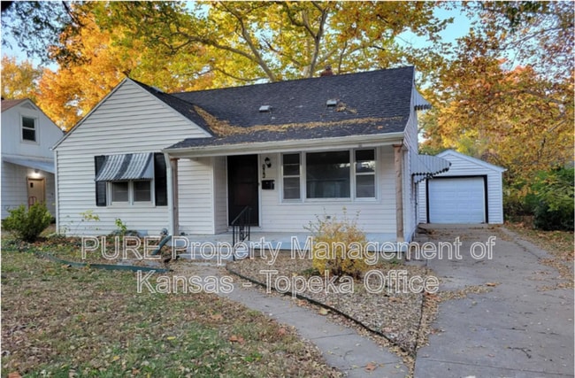 property at 310 SW Hillside Dr