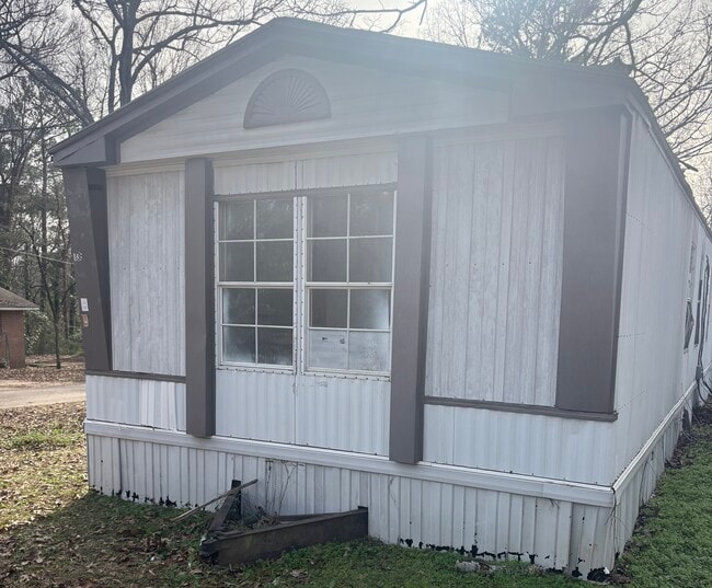 property at 736 Green Acres Ln