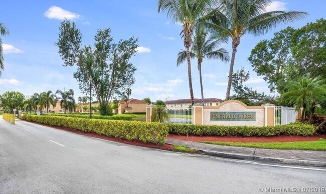 14758 SW 9th Ln in Miami, FL - Building Photo - Building Photo