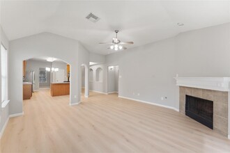 5930606419 A in Manvel, TX - Building Photo - Building Photo