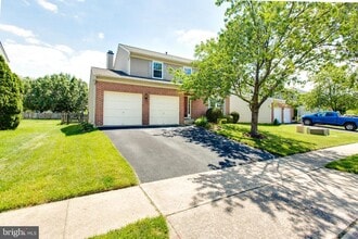 1913 Cannon Ridge Dr in Odenton, MD - Foto de edificio - Building Photo