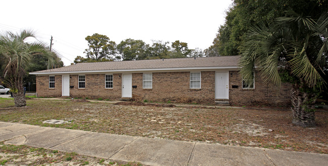 1100-1102 Frankford Ave in Panama City, FL - Foto de edificio - Building Photo