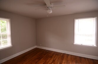1657 Cedar Ave, Unit 3 in Cincinnati, OH - Building Photo - Building Photo
