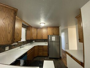 189 Tennyson Ave in Sandy, UT - Building Photo - Building Photo
