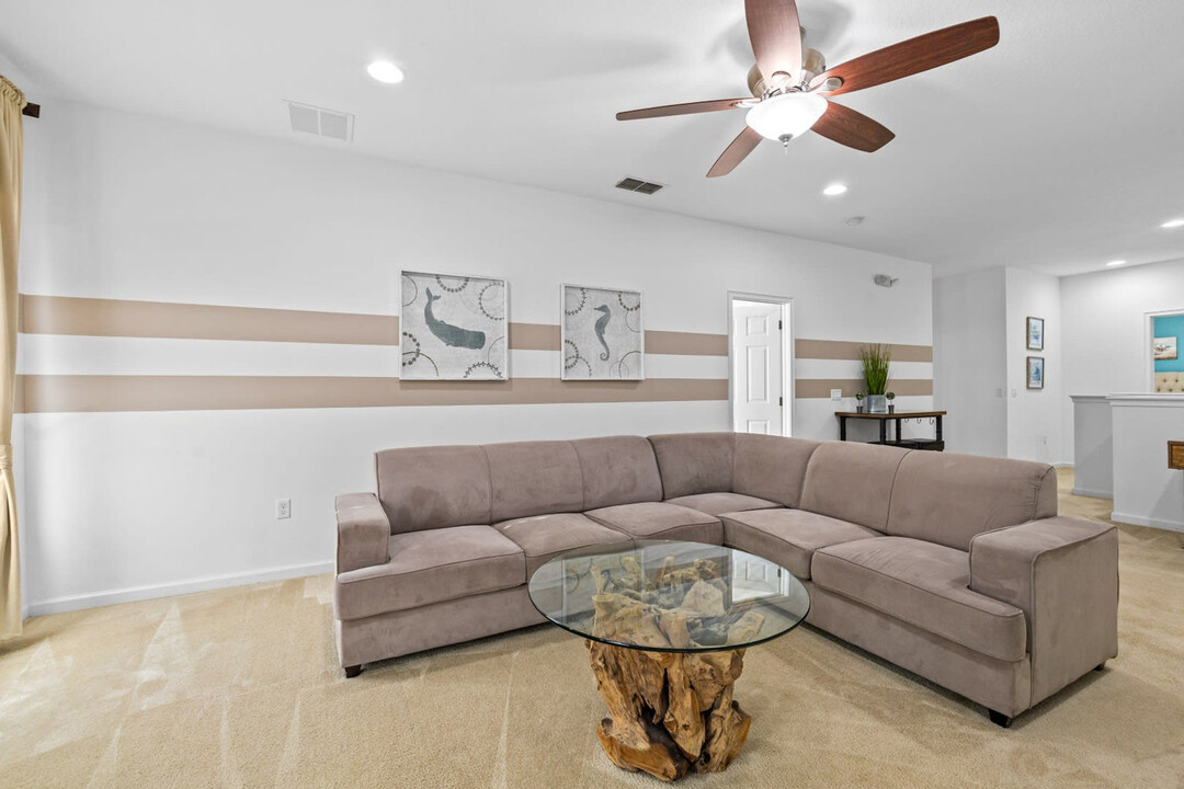 6132 Broad Oak Dr in Davenport, FL - Building Photo
