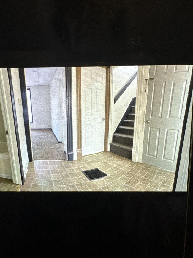 577 W Cunningham St apt 2 in Butler, PA - Foto de edificio - Building Photo