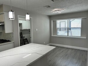 1601 Washington Dr in Deer Park, TX - Building Photo - Building Photo