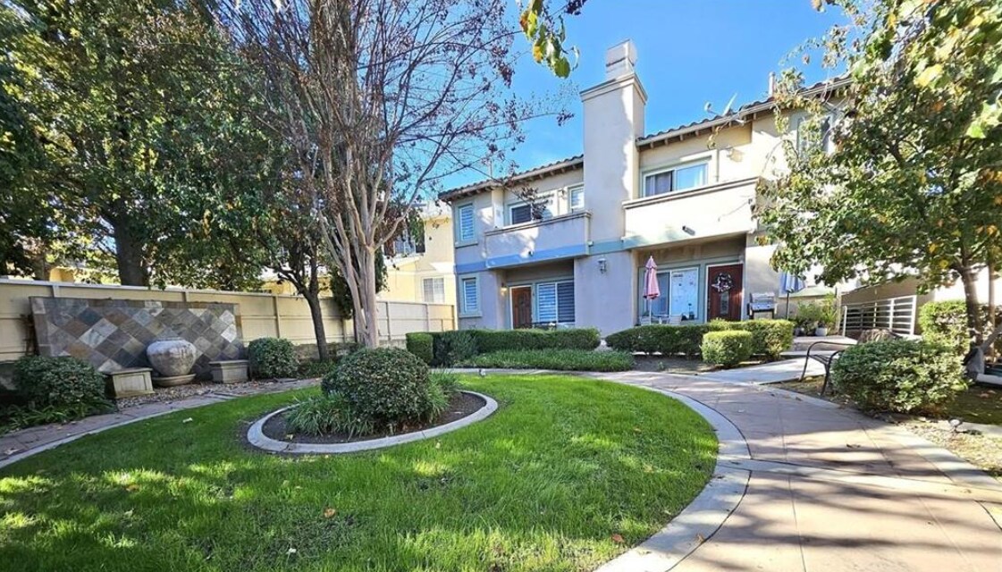 268 N Mar Vista Ave, Unit 2 in Pasadena, CA - Building Photo