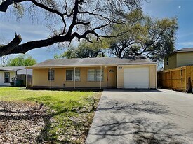 3808 Washington St in Pasadena, TX - Building Photo