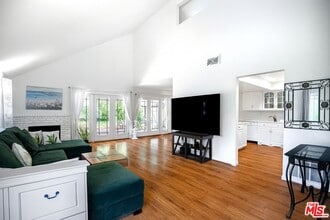 27003 Rio Prado Dr in Santa Clarita, CA - Building Photo - Building Photo