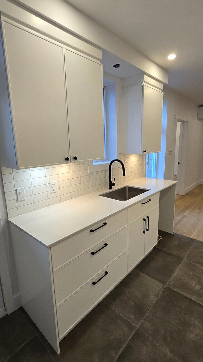 2035 De Chambly Rue in Montréal, QC - Building Photo - Building Photo