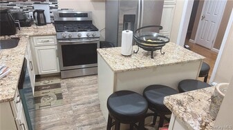 228 N 7th Ave, Unit 1 in Mount Vernon, NY - Building Photo