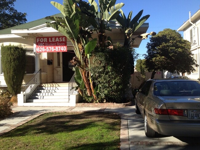 1221 W 30th St in Los Angeles, CA - Building Photo - Building Photo