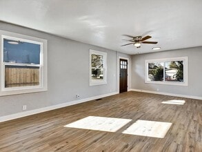367 College St in Hollister, CA - Building Photo - Building Photo