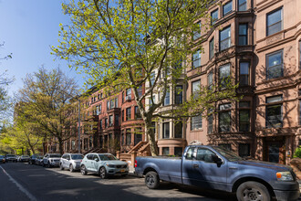 831 Carroll St in Brooklyn, NY - Building Photo - Building Photo