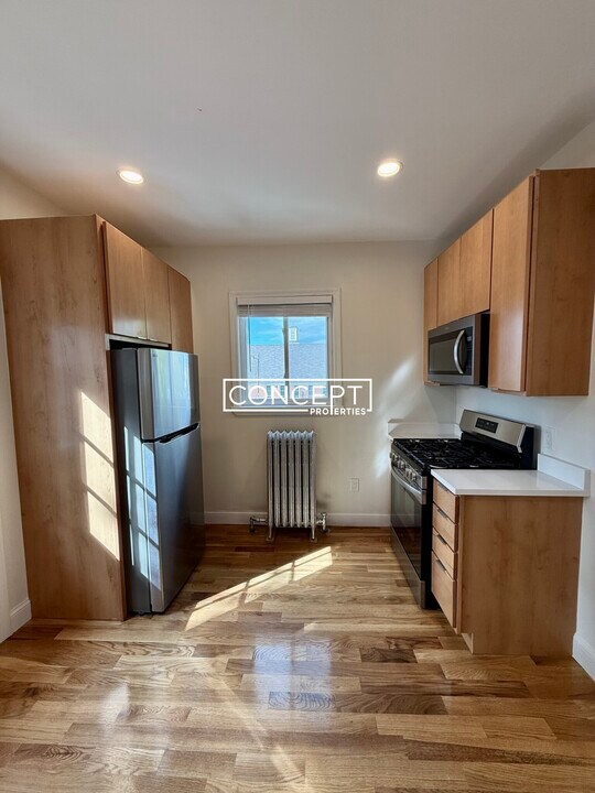 126 Chestnut St in Lynn, MA - Building Photo