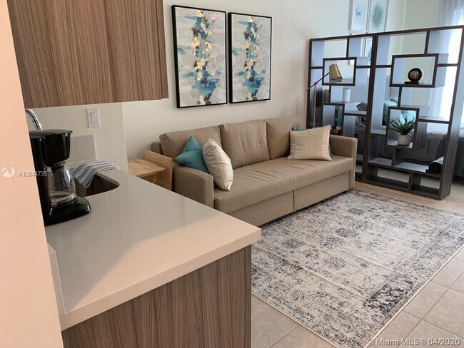 4740 NW 84th Ct-Unit -33B in Doral, FL - Building Photo - Building Photo