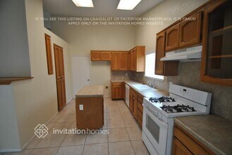 949 N Forest Ave in Rialto, CA - Building Photo - Building Photo