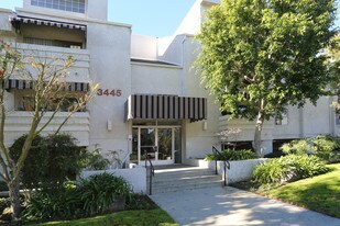 3445 Mentone Ave in Los Angeles, CA - Building Photo