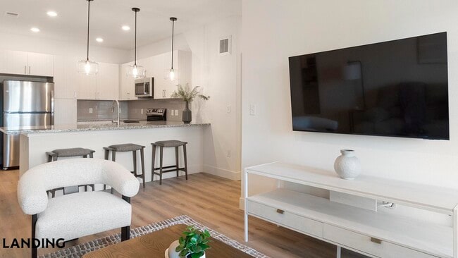 10670 Jake Jabs Blvd, Unit 1309 in Longmont, CO - Foto de edificio - Building Photo