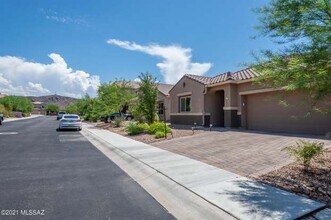 9017 W Rolling Springs Dr in Marana, AZ - Building Photo - Building Photo