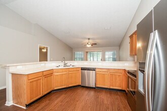 932 Wood Dove Ct in Jacksonville, FL - Foto de edificio - Building Photo