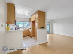 8306 W Manchester Ave, Unit 15 in Los Angeles, CA - Building Photo - Building Photo