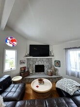 144 Hueneme Ave in Oxnard, CA - Building Photo - Building Photo