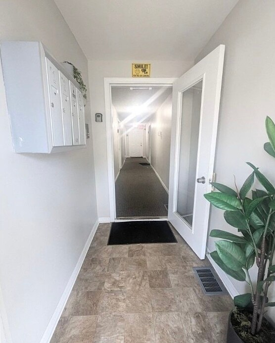 618 Maplewood Ave, Unit Apartment 3 in Ambridge, PA - Building Photo - Building Photo