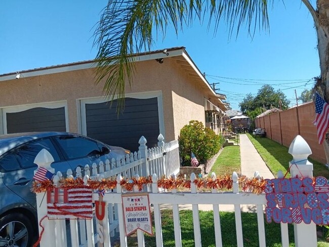 12116 Rosecrans Ave in Norwalk, CA - Building Photo - Building Photo