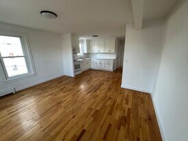 20 Taff Ave, Unit 2A in Stamford, CT - Building Photo