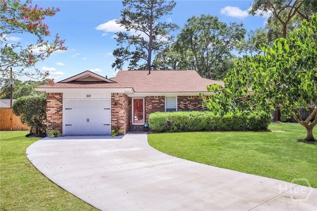 property at 10 Wyckfield Ct