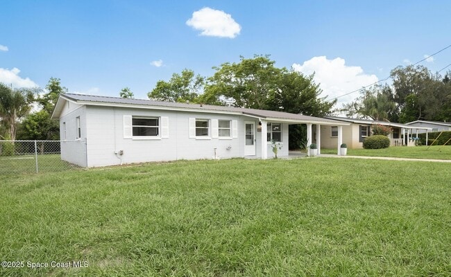 2285 Dolphin Rd in Titusville, FL - Building Photo - Building Photo