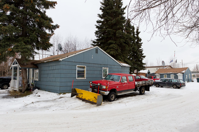 1104 W 33rd Ave in Anchorage, AK - Building Photo - Building Photo