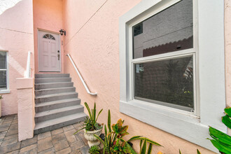 4308 Fairway Dr N in Jupiter, FL - Building Photo - Building Photo