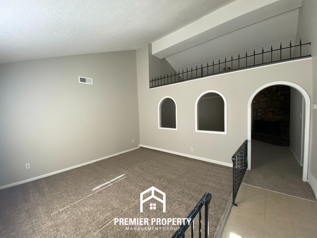 3796 St Elmo Ave in Memphis, TN - Building Photo - Building Photo