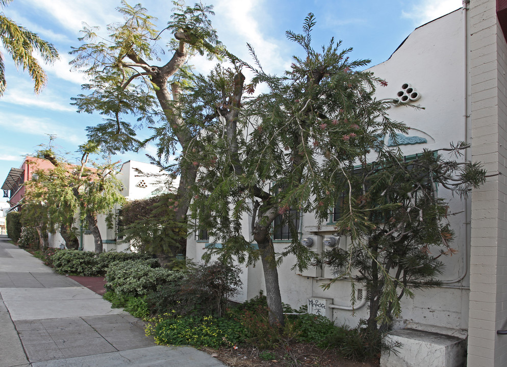 1949 5th Ave in San Diego, CA - Building Photo