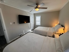 1607 Catalpa Dr in Royal Oak, MI - Foto de edificio - Building Photo