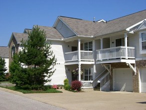 Fairway Park Apartments in Copley, OH - Building Photo - Building Photo