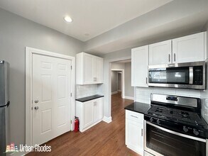 1149 W Lunt Ave, Unit A01K in Chicago, IL - Foto de edificio - Building Photo