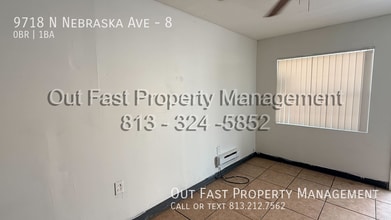 9718 N Nebraska Ave, Unit 8 in Tampa, FL - Foto de edificio - Building Photo